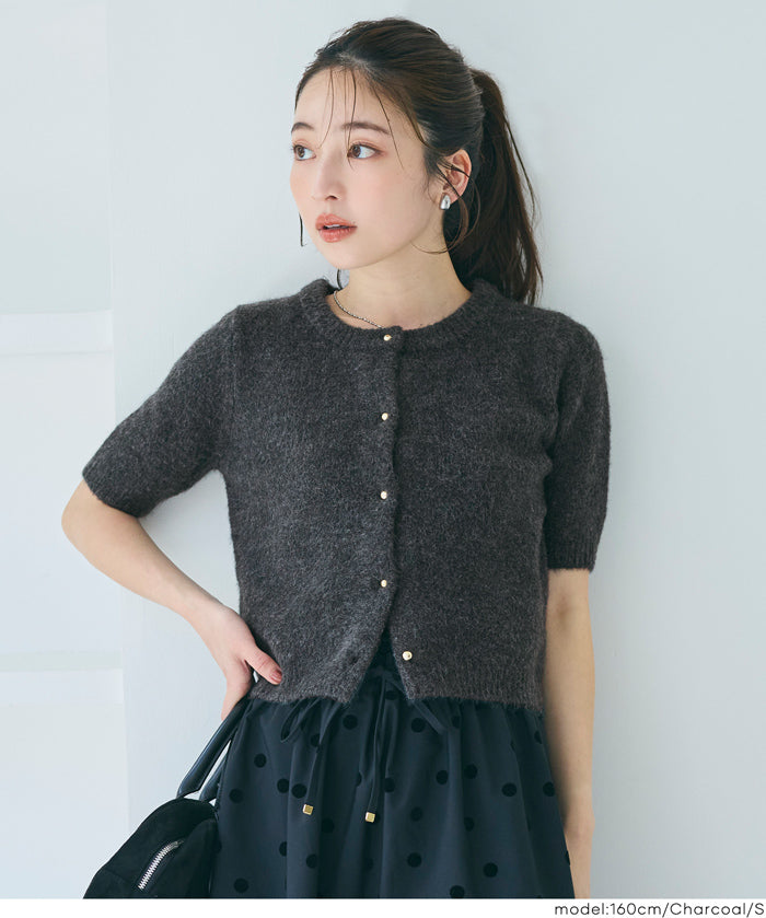 Temperamental and versatile gold-button short-sleeved knitted cardigan