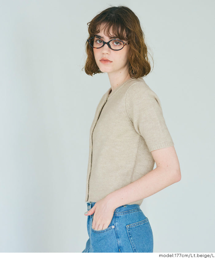 Temperamental and versatile gold-button short-sleeved knitted cardigan