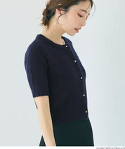 Temperamental and versatile gold-button short-sleeved knitted cardigan