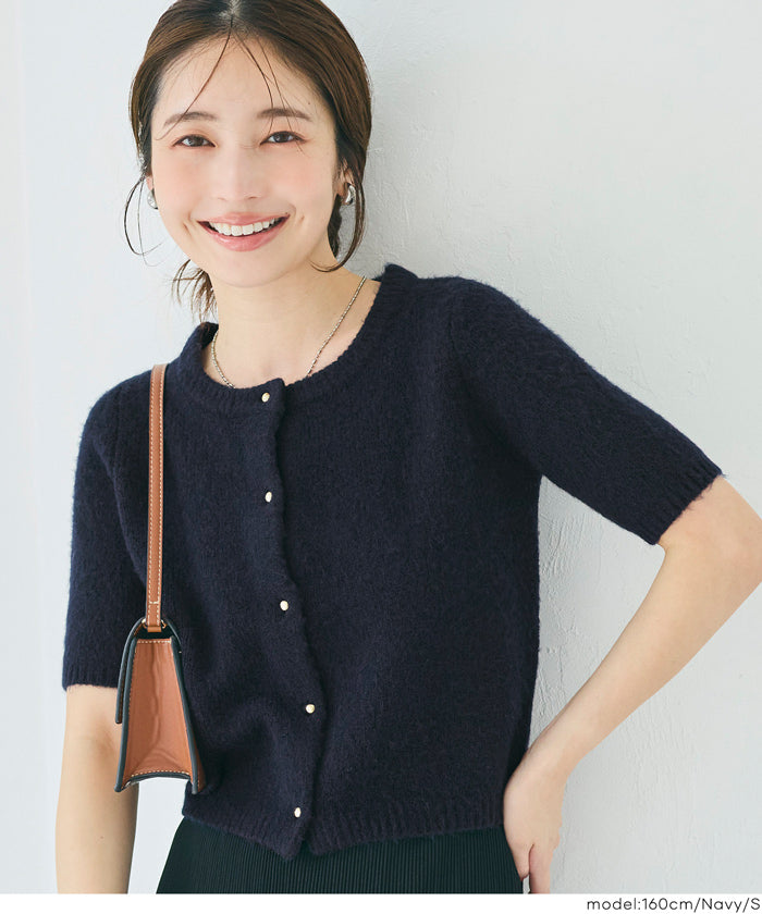 Temperamental and versatile gold-button short-sleeved knitted cardigan