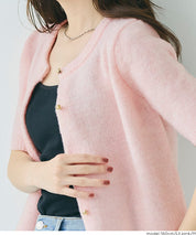 Temperamental and versatile gold-button short-sleeved knitted cardigan
