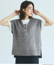 soft knitted V-neck vest