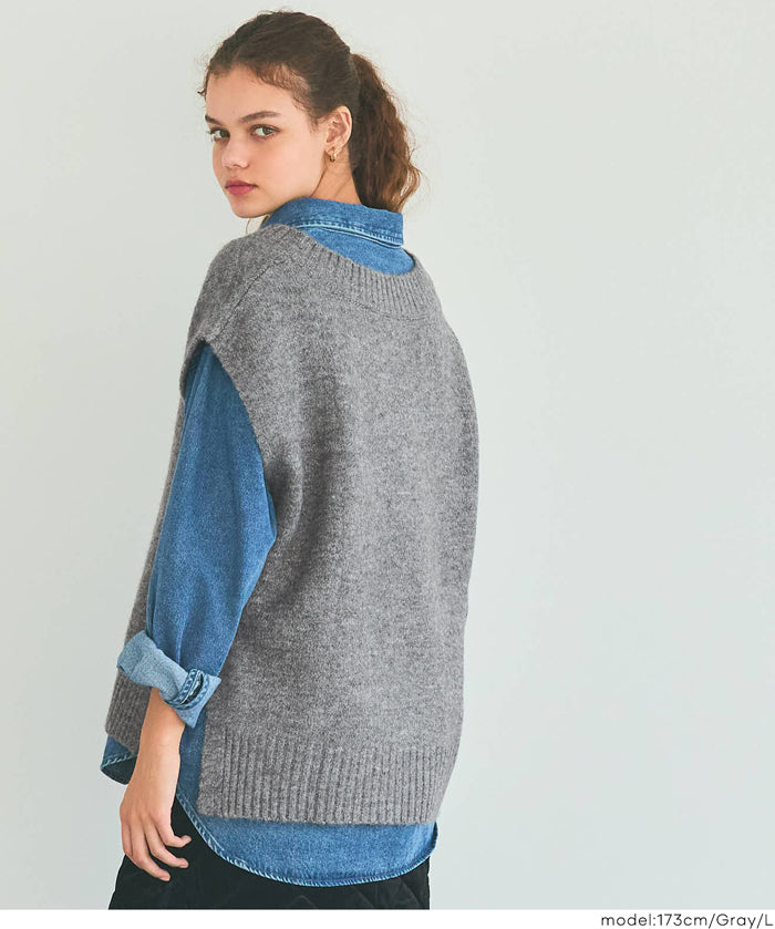 soft knitted V-neck vest