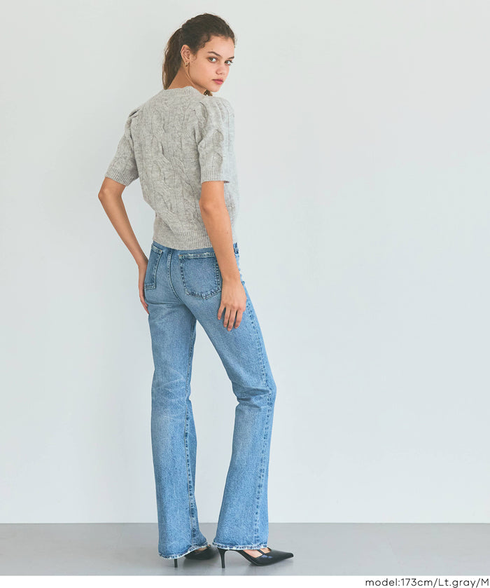 Temperamental and versatile short-sleeved cable knit sweater