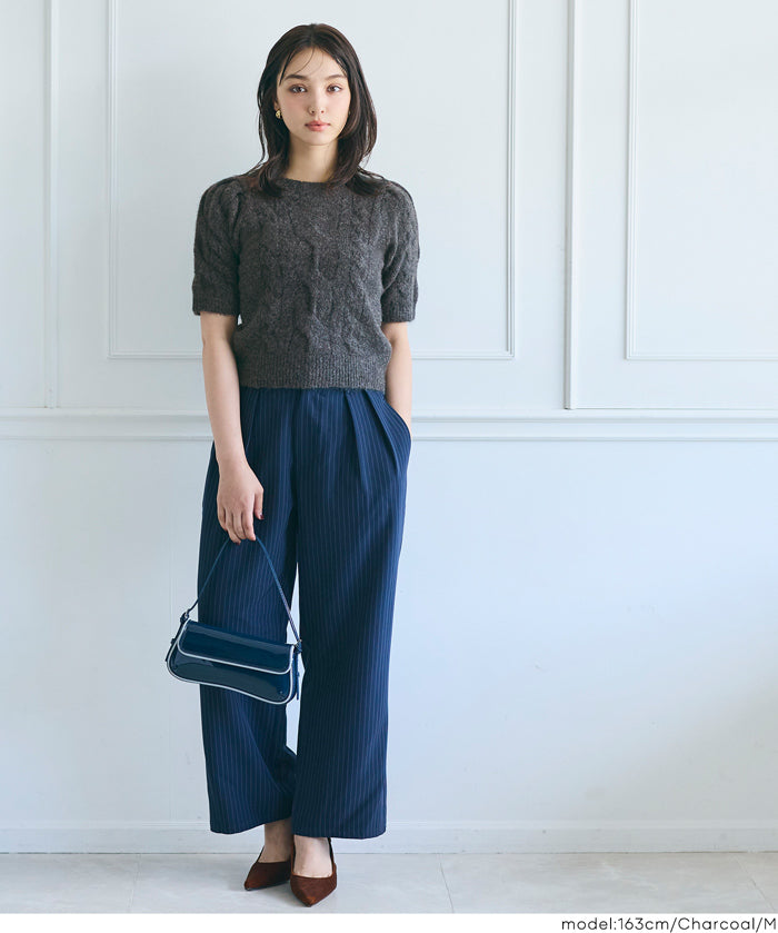 Temperamental and versatile short-sleeved cable knit sweater