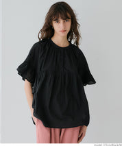 Airy cotton ruffled half-sleeve shirt