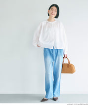 Short-sleeved shirt with puff sleeves