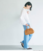 Short-sleeved shirt with puff sleeves