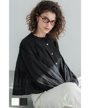 Short-sleeved shirt with puff sleeves