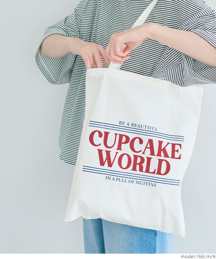 Various printed thin canvas bags