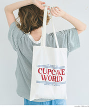 Various printed thin canvas bags