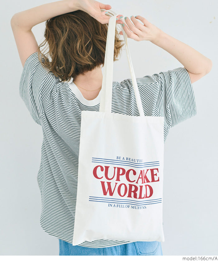 Various printed thin canvas bags