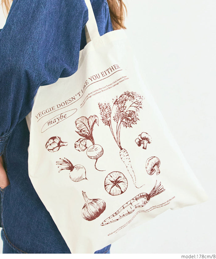 Various printed thin canvas bags