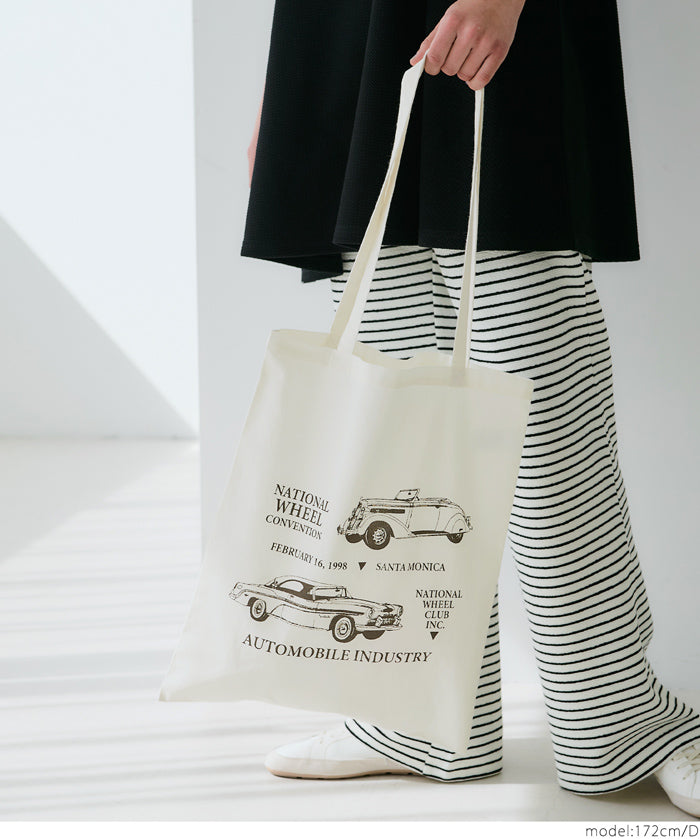 Various printed thin canvas bags