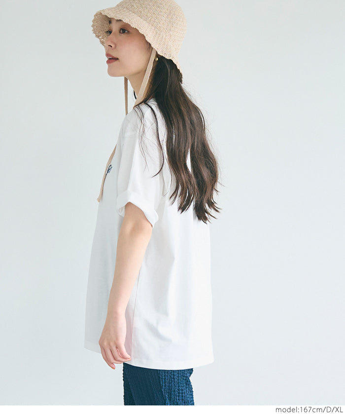 Slim-fit short-sleeved T-shirt with English logo