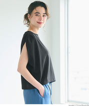 Cotton pleated sleeveless tank top