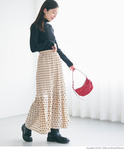 Pleated long skirt
