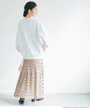 Pleated long skirt