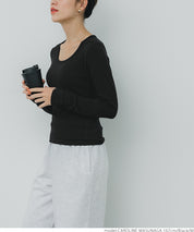 U-neck long sleeve ribbed T-shirt