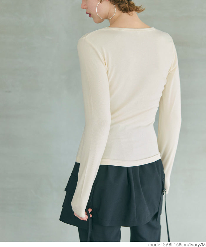 U-neck long sleeve ribbed T-shirt