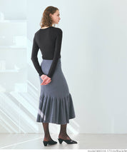 Minimalist Thin Ribbed Cropped Long Sleeve Top