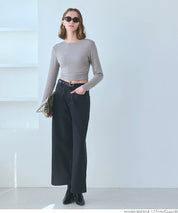 Minimalist Thin Ribbed Cropped Long Sleeve Top
