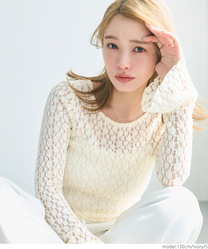 Ruffled lace long-sleeved top