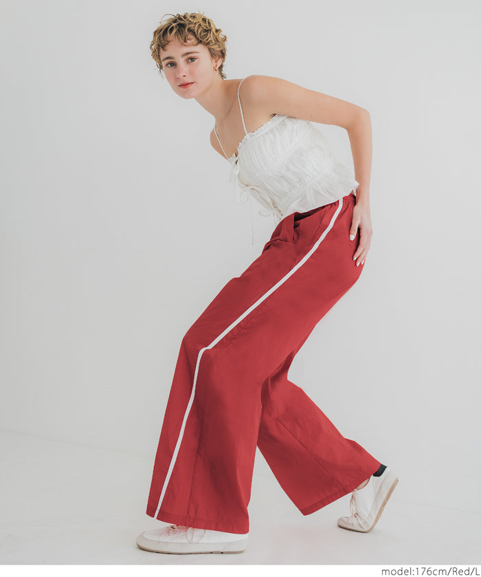 Sporty nylon wide pants