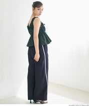 Sporty nylon wide pants