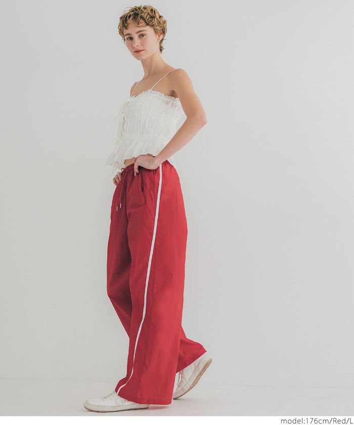 Sporty nylon wide pants