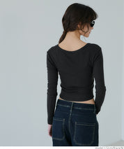Threaded U-neck thin long-sleeved top