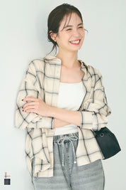 清新感寬鬆格紋襯衫