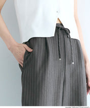 細直條紋抽繩休閒褲