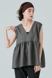 細直條紋V領娃娃背心