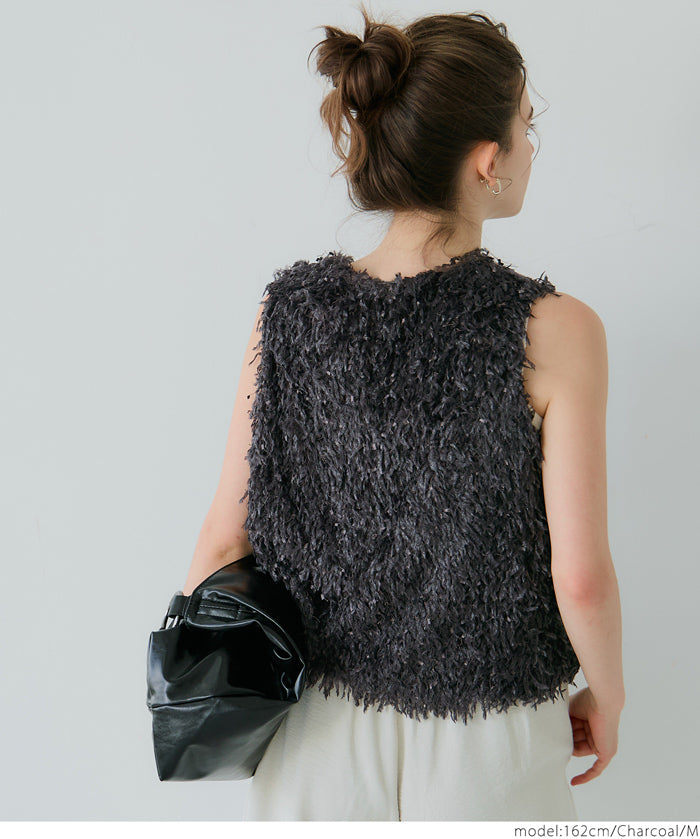 Luxurious fleece V-neck vest