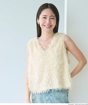 Luxurious fleece V-neck vest