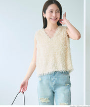 Luxurious fleece V-neck vest