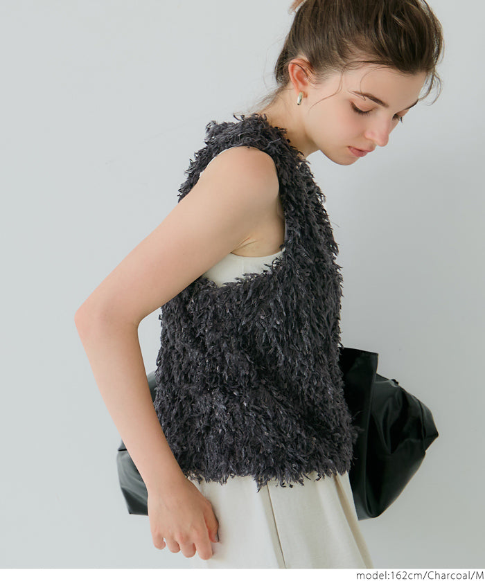 Luxurious fleece V-neck vest