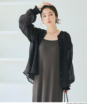 Round neck sheer A-line slim shirt