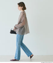 Round neck sheer A-line slim shirt