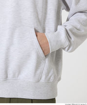 Men's cotton long-sleeved hooded top with pockets