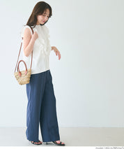 Japanese style ruffled sleeveless shirt for commuting