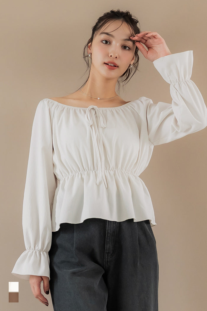 2 way boat neckline waist-cinching long-sleeved top