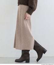 Milan rib back slit pencil skirt