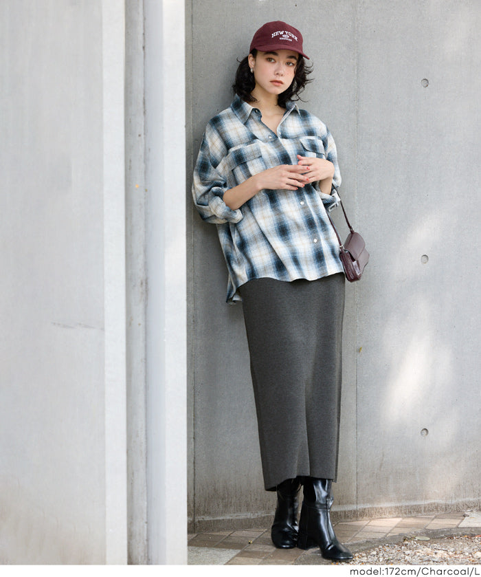 Milan rib back slit pencil skirt