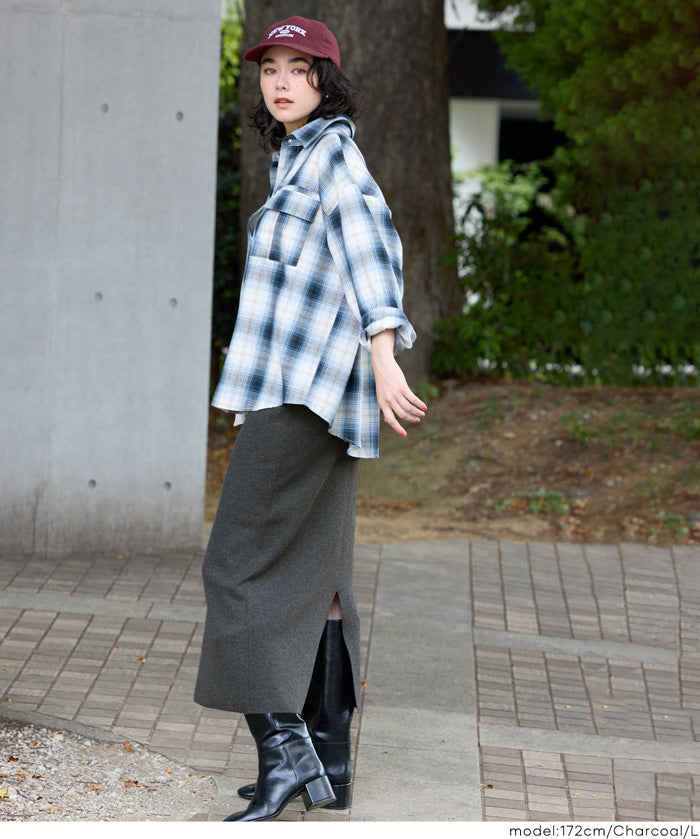 Milan rib back slit pencil skirt