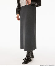 Milan rib back slit pencil skirt