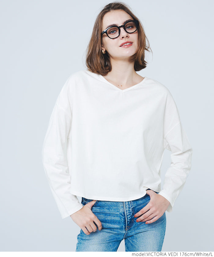 V-neck cropped T-shirt