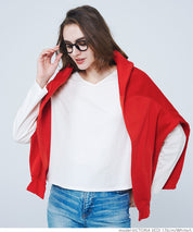 V-neck cropped T-shirt