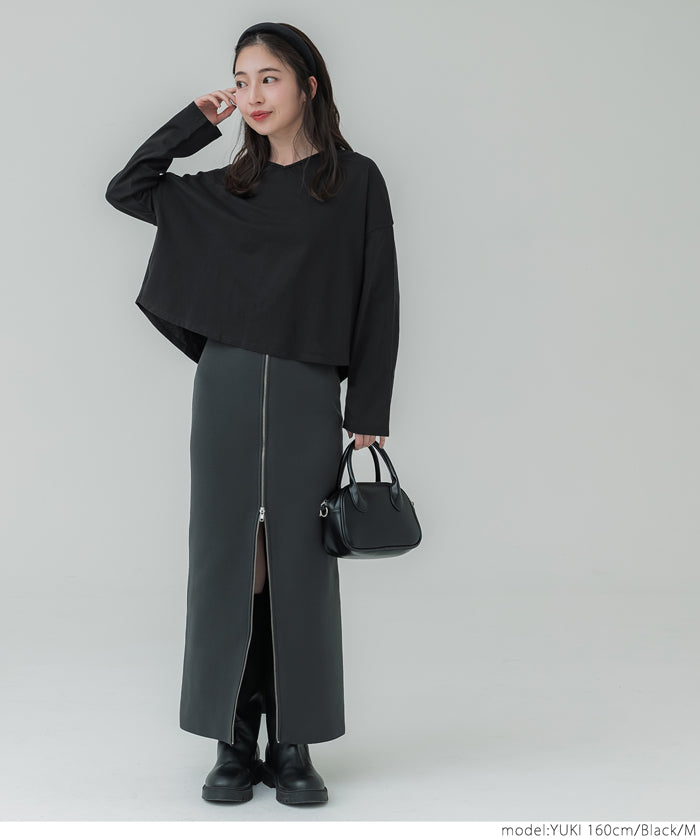 V-neck cropped T-shirt